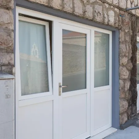 & Primi With Free Parking Pensión Dubrovnik